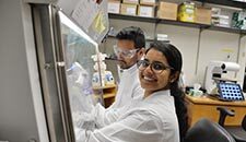Bibhuti Mishra，博士实验室团队（免疫学和微生物病）